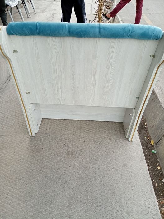 Karvat mibil bir kishilg