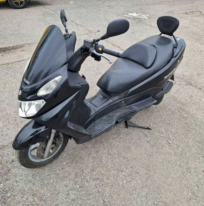 Suzuki Burgman 125 2004 година на части