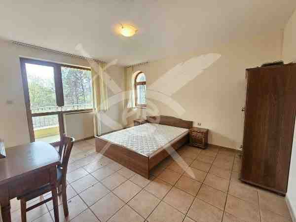 Продава се Тристаен апартамент в к.к. Слънчев бряг - 116 кв.м за 484 €/кв.м - Снимка #2