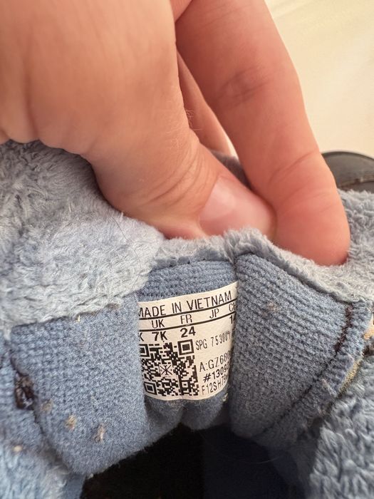зимни ботуши  adidas 24 р