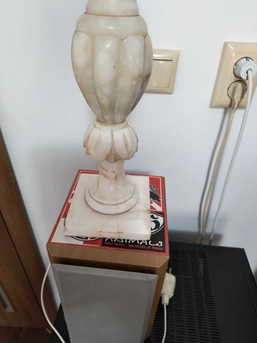 Мраморна лампа 57см