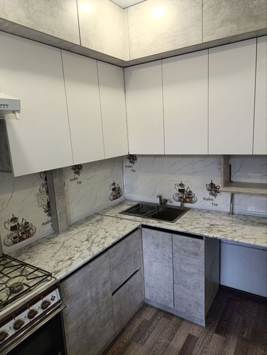 Продается трёхкомнатная квартира в восьмом микрорайоне