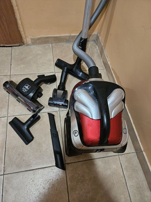 Пылесос Tefal со всеми насадками рабочий