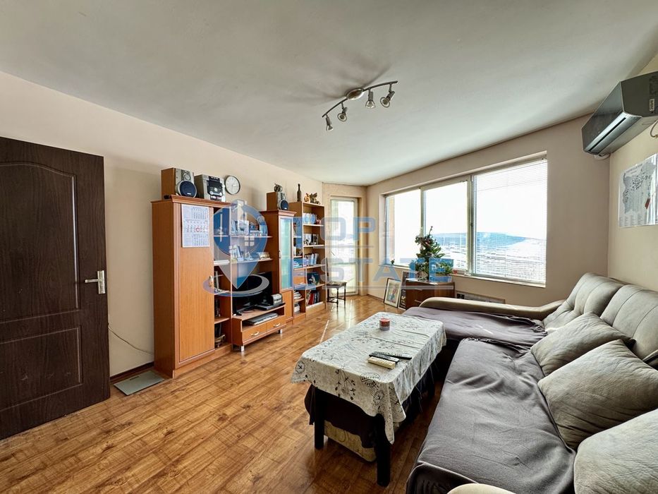 Двустаен тухлен апартамент в квартал Кольо Фичето, град Велико Търново