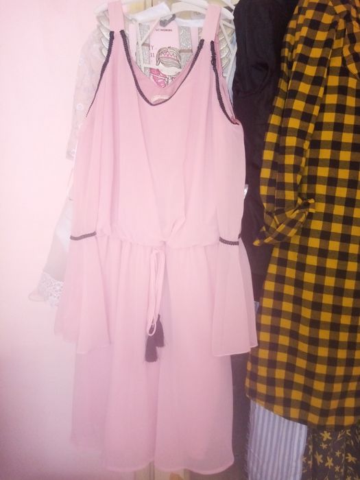 Кароткое нежное платье Defacto