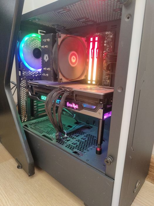 Продам мощный игровой компьютер
