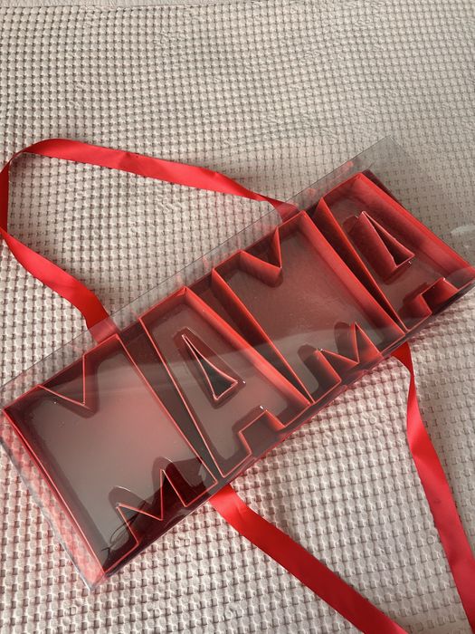 Коробка для клубники в шоколаде - надпись МАМА