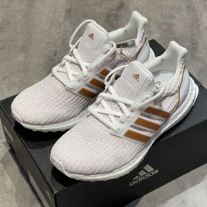 Оригинални маратонко * ADIDAS ULTRABOOST DNA 4.0 * EU41 1/3