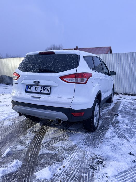 Ford Kuga 2.0 Tdci Euro 5 150 cai 4x4 Cutie Automata an 2015 Buy Back