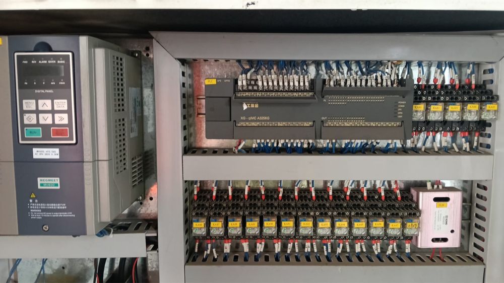Башенный кран XCMG 7022 12 тонна