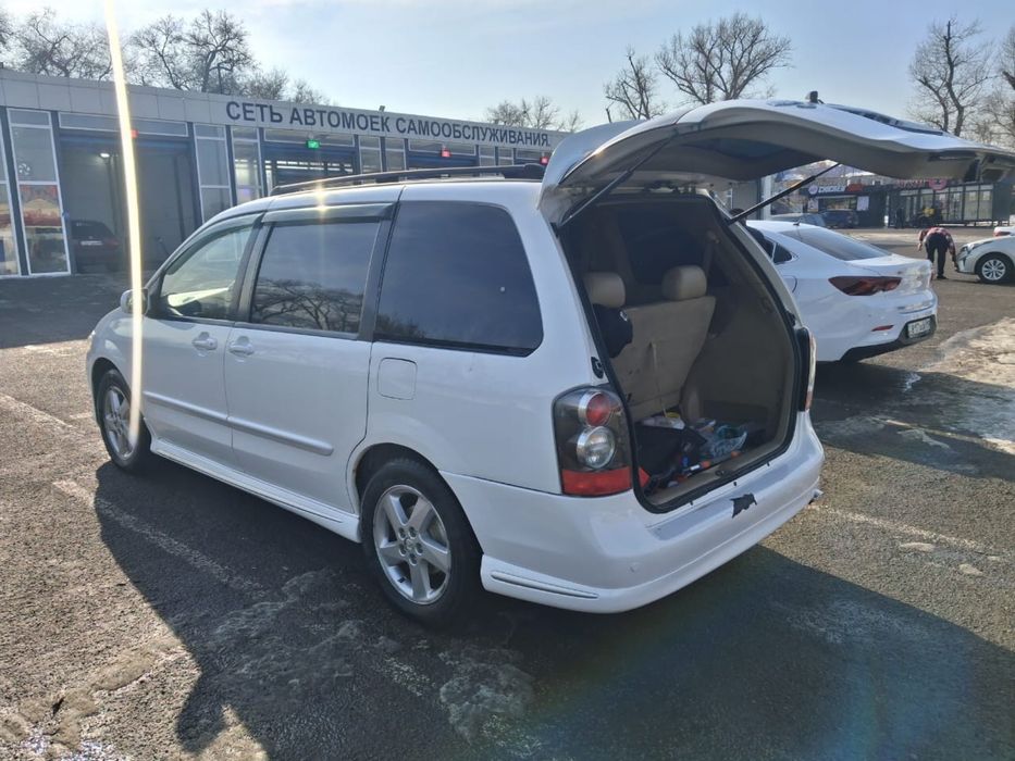 Продам Mazda MPV 3.0