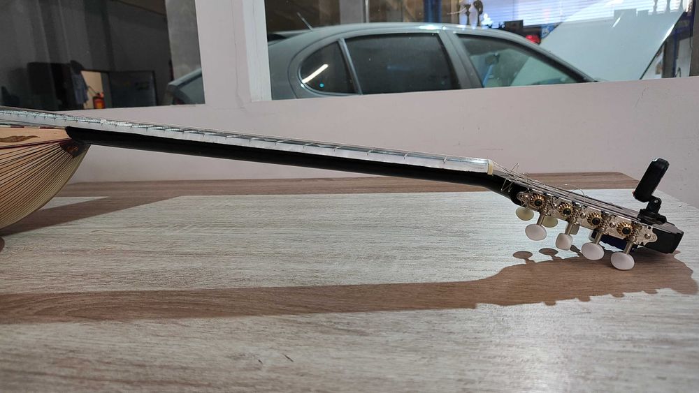 Продавам поръчково гръцко бузуки