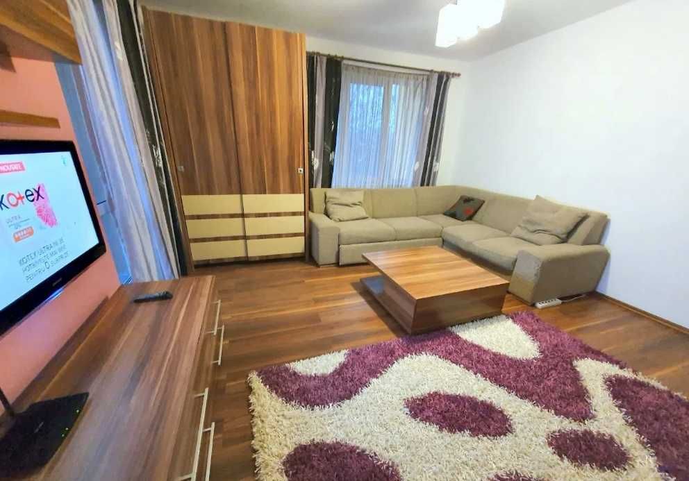 Дава се под наем Двустаен апартамент в Пловдив, Тракия - 60 кв.м за 255 € - Снимка #1