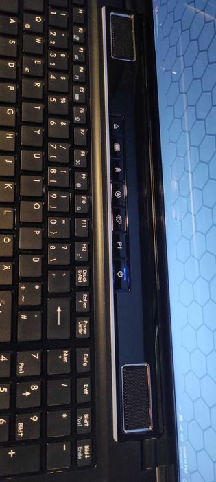 Лаптоп 17.3" MSI-i5 3Ghz,8GB RAM, 500GB