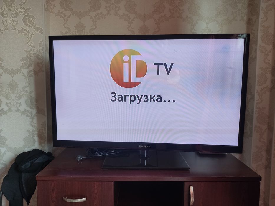 Продам телевизор samsung