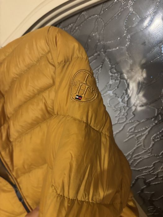 Tommy Hilfiger пухна яке горчица