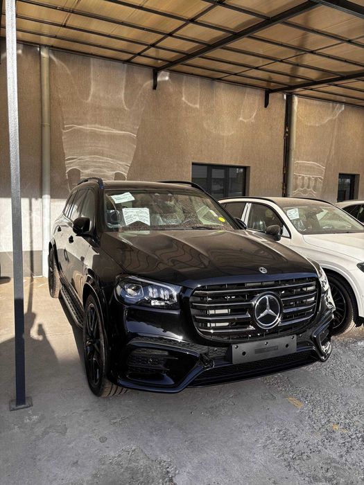 Mercedes-Benz GLS 450 4MATIC 2026!