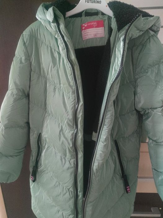 Продам зимнию куртку