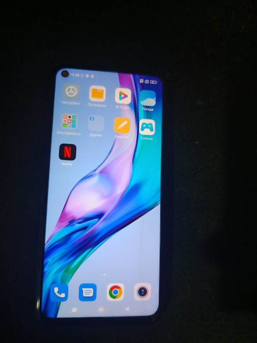 Продам смартфон Redmi Note 9