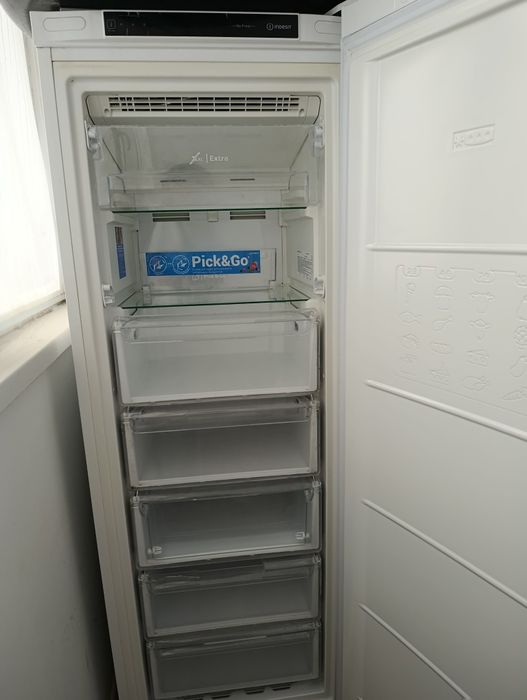 Продам морозильник