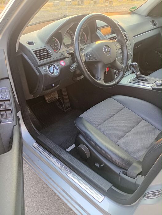 MERCEDES-BENZ C-Class 2010 — imagine 5
