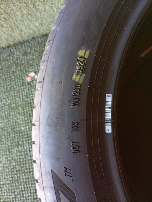 235 45 18 Pirelli