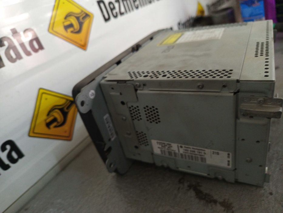 Radio CD Player cod 3C8035195A. Este pentru Seat Toledo  2012 - 2015