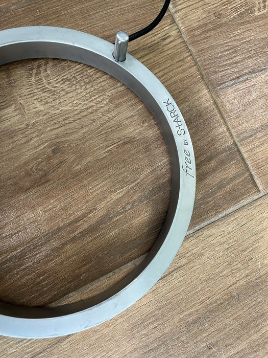 Поддръжка на  Freebox Server от Starck Revolution