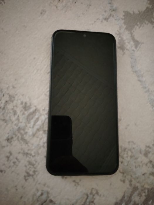 Продам Samsung A12 Redmi9