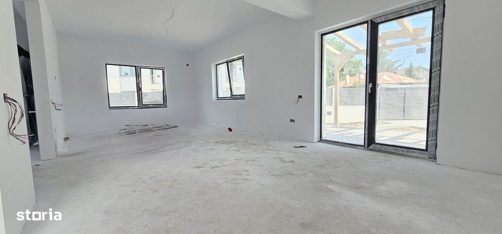 Casa 4 camere,gata de mutare,800 m de blv.