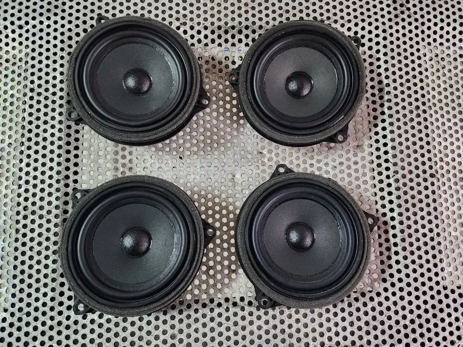 Baxe Boxa Difuzor Usa Bmw Seria 1 Seria 2 F40 F44 F45 F46 X1 X2 F39 F48 Mini I3 Cod  Model Dupa 201