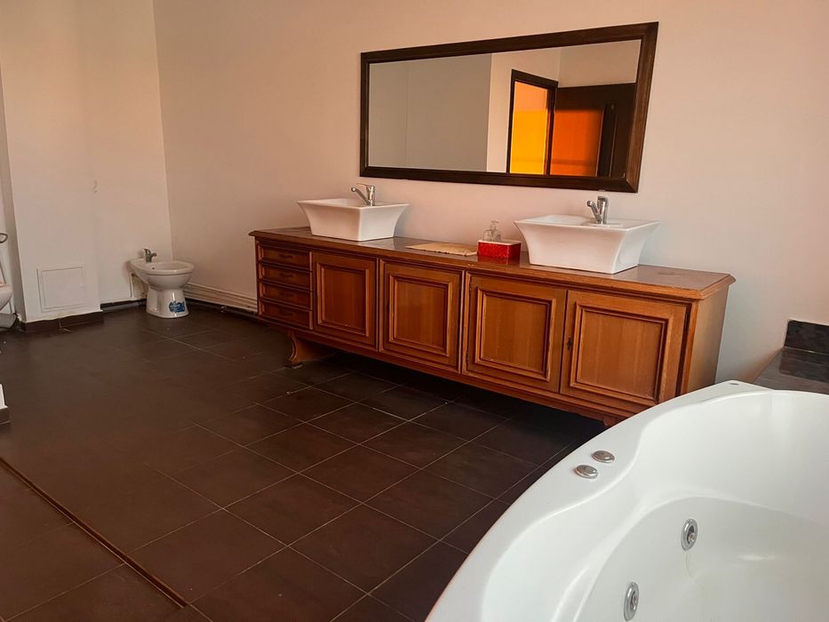 Apartament 3 camere, 92mp, Zimbru