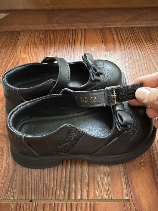 Туфли , кроссовки