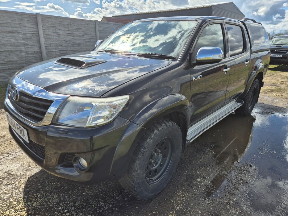 Dezmembrez Toyota Hilux 2012-2016 2.5 2KD-FTV