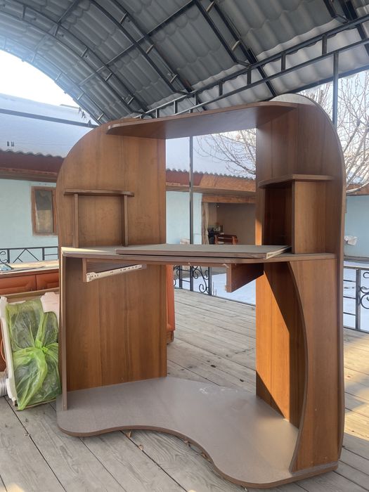 Уголовый стол для школьников