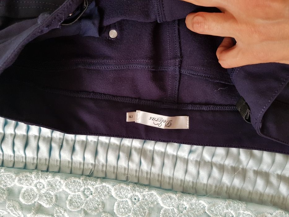 Продам школьные брюки зимние на девочку, новые