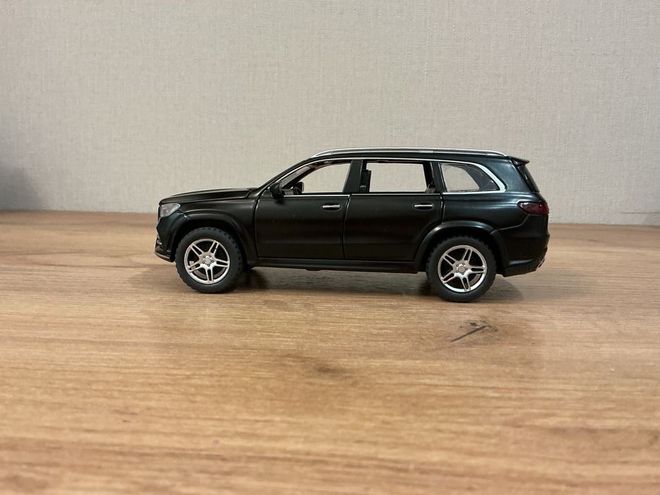 Игрушка машинка, мерседес