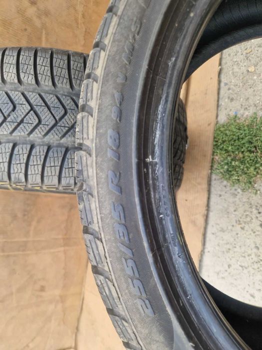 2 Pirelli R18 255/35 Зимни гуми  DOT3516