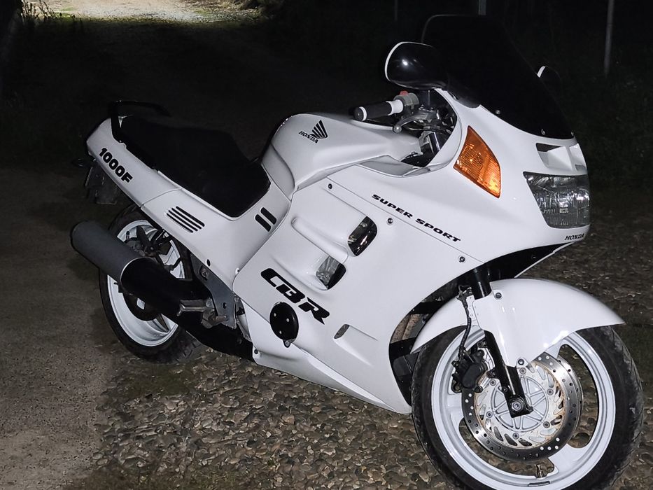 Honda Cbr 1000F (Hurricane)