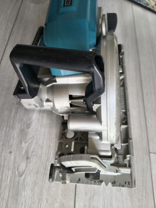 Makita DRS780 2x18V circular de mana