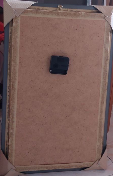 Часы настенные..