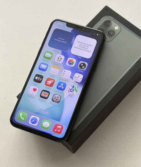 iPhone 11 PRO MAX • 93% Bateria