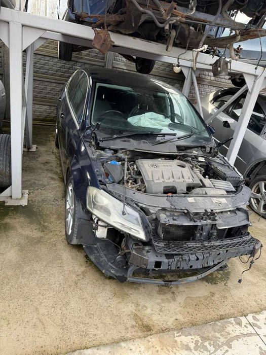 Dezmembram Volkswagen Passat B7 2.0 tdi CFFB AUTOMAT Motor /Injectoare