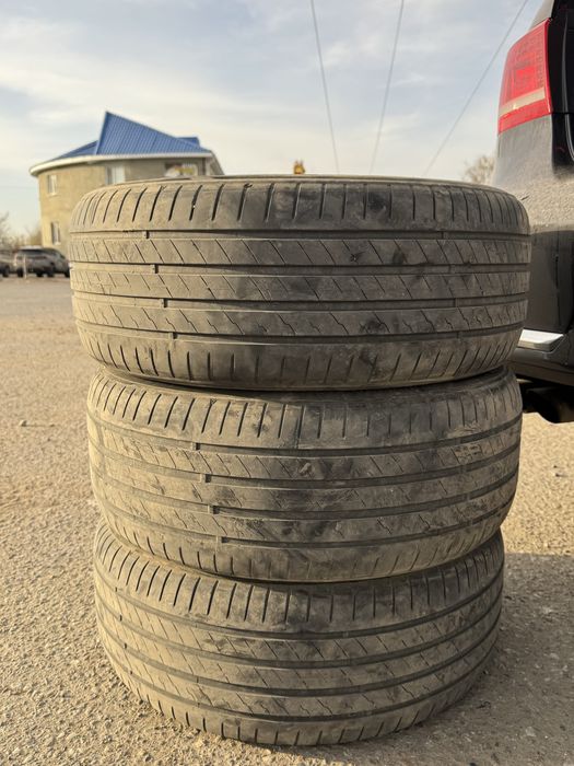 Продам Шины 16 размер три штуки , есть торг ,