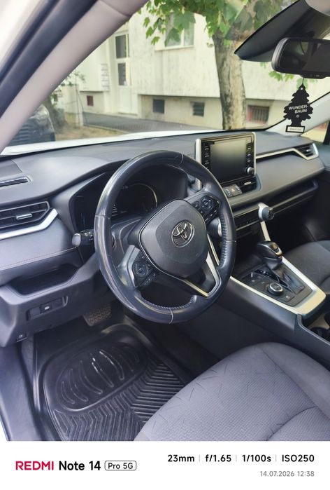 Vând Toyota RAV4
