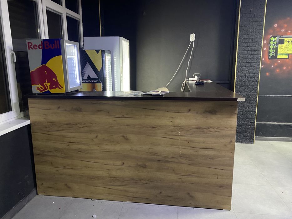 Ресепшен  деревянный