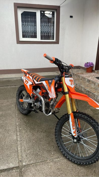 Se vinde cross 125cc 4t!!