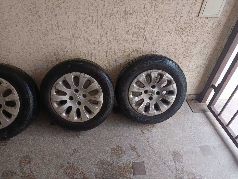 Летни гуми с лети джанти