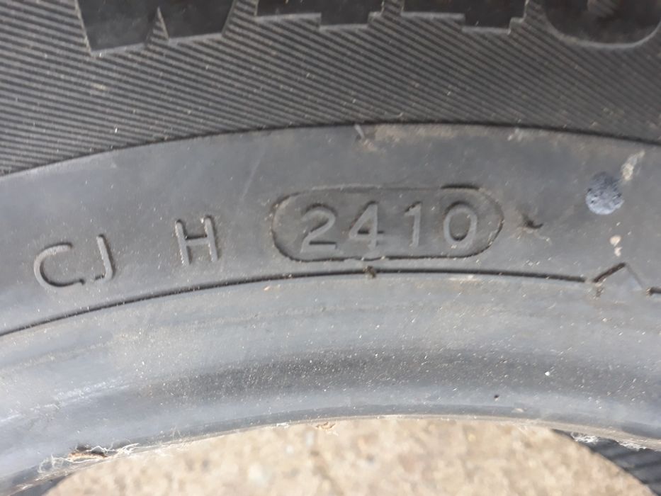 1 x janta tabla 15 Vw 5x100. 1 buc. anvelopa iarna 185 65 15 Hankook I