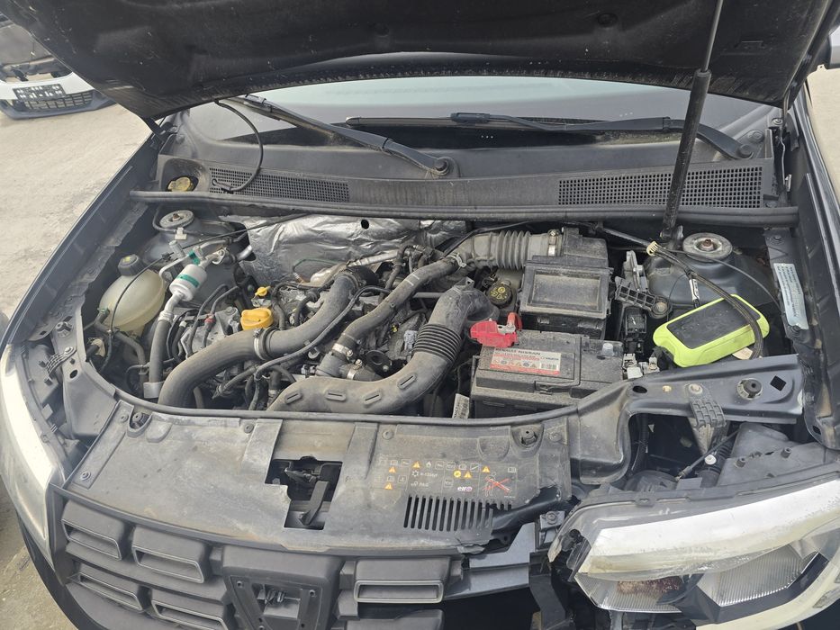 DACIA Sandero Stewpay la cheie 2018 0.9 TCE 80.000 km  Avariat  Lovit